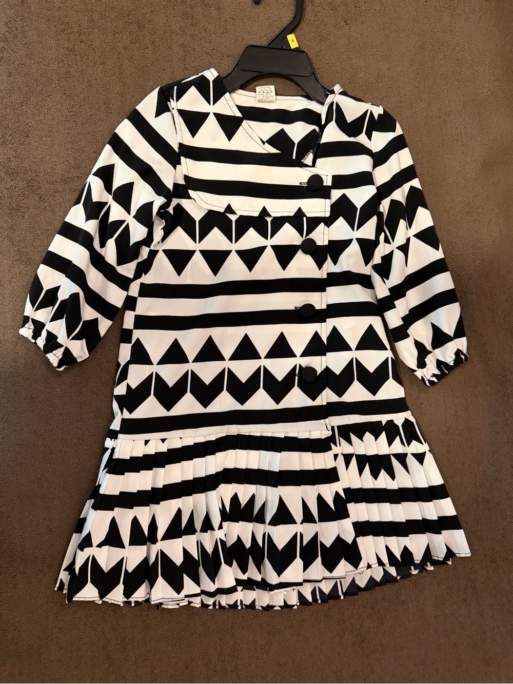 Girls Black & White Geometric Pleated Formal Dress